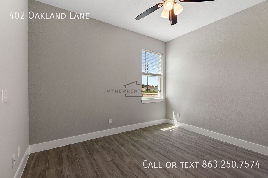 Building Photo - 402 Oakland Ln