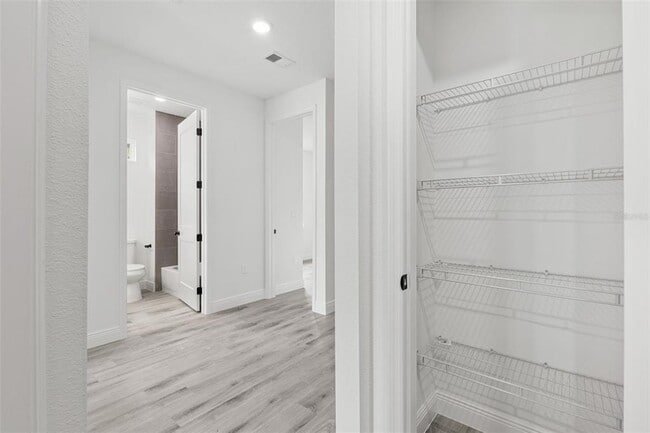 Building Photo - 1771 Roseberry Ln