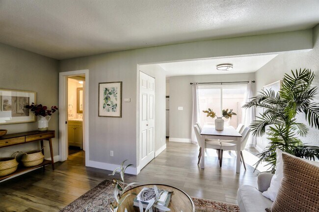 Building Photo - 5997 Bamford Dr