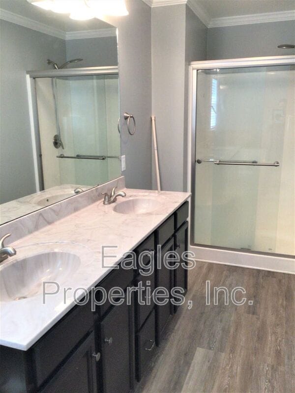 Building Photo - 511 Planters Ridge Dr