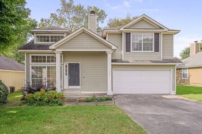 Primary Photo - 123 River Oaks Dr