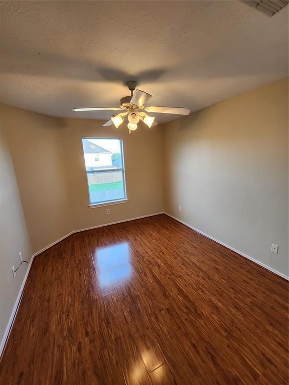Building Photo - 16535 Great Oaks Glen Dr