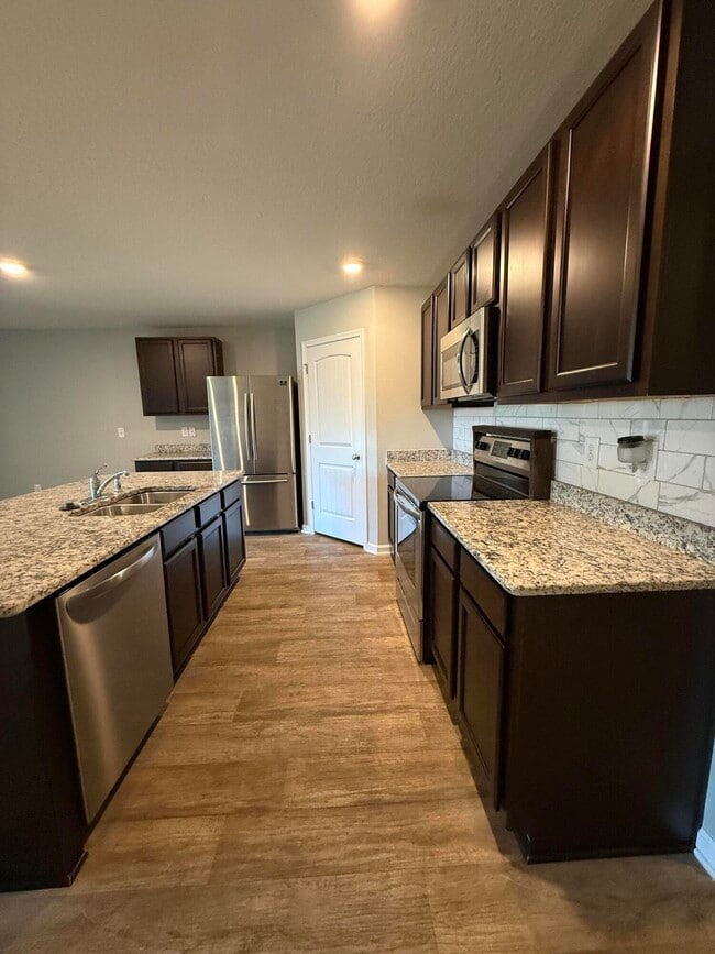 Building Photo - 905 Merganser Way