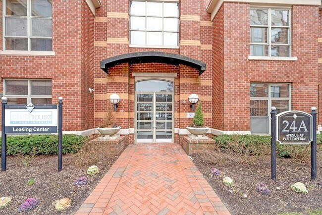 Building Photo - 26 Ave at Port Imperial