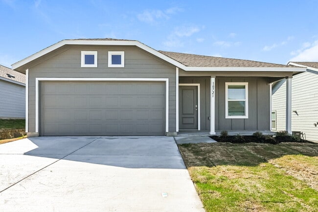 Building Photo - 10721 Revolver Dr