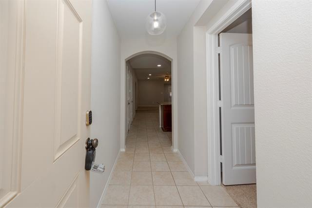 Building Photo - 2544 Saldana Dr