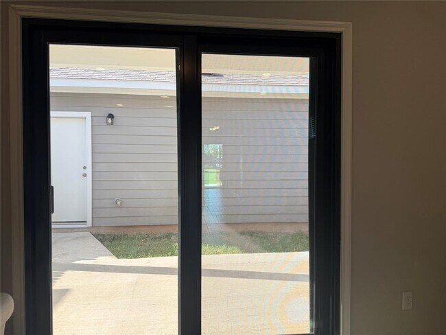 Building Photo - 2205 Arendale Dr
