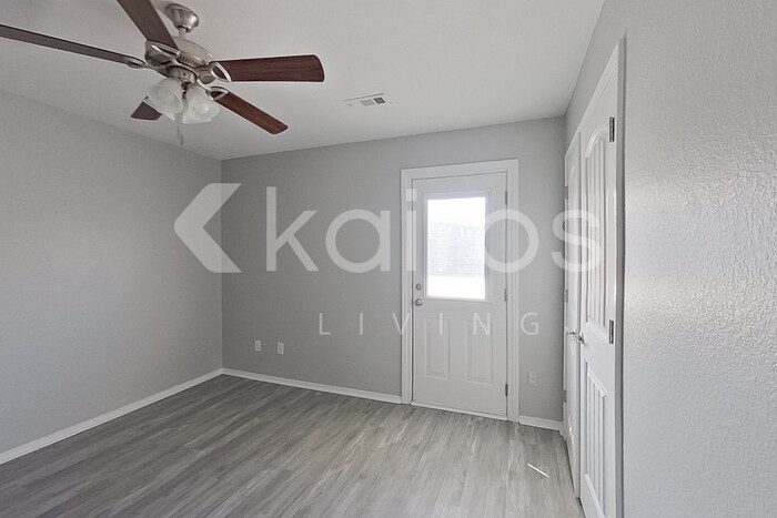 Building Photo - 4009 Thomas St