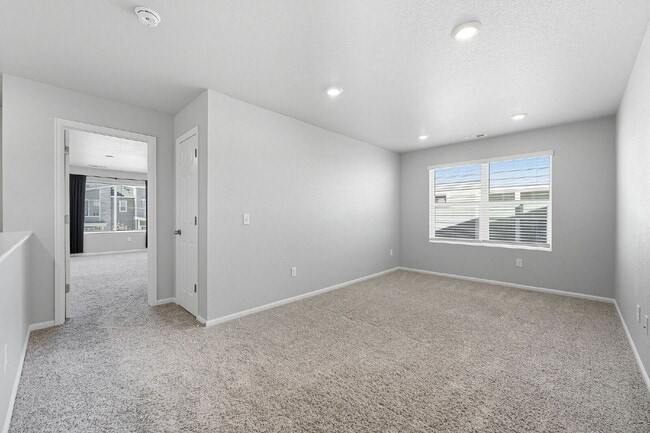 Building Photo - Stunning 3-Bed Townhome in Northglenn w/ 2...
