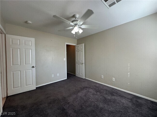 Building Photo - 5926 Mahogany Mountain Dr