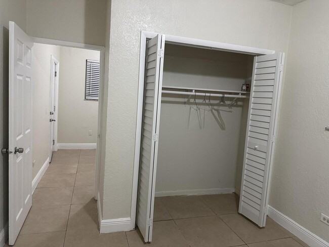 Building Photo - 225 NW 125th St