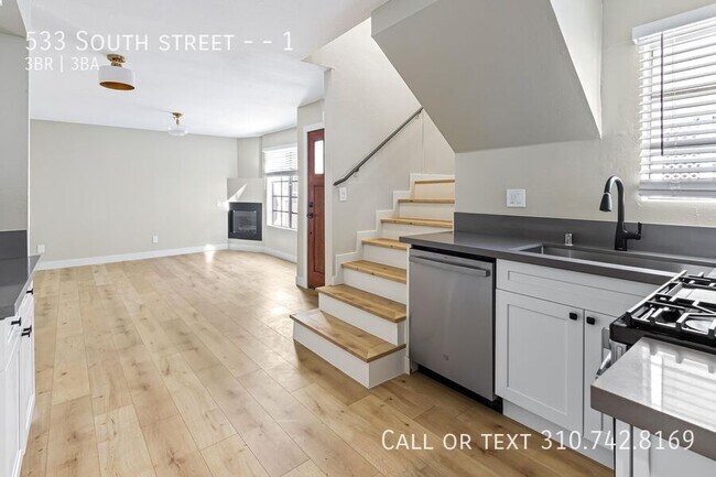 Primary Photo - 533 South St