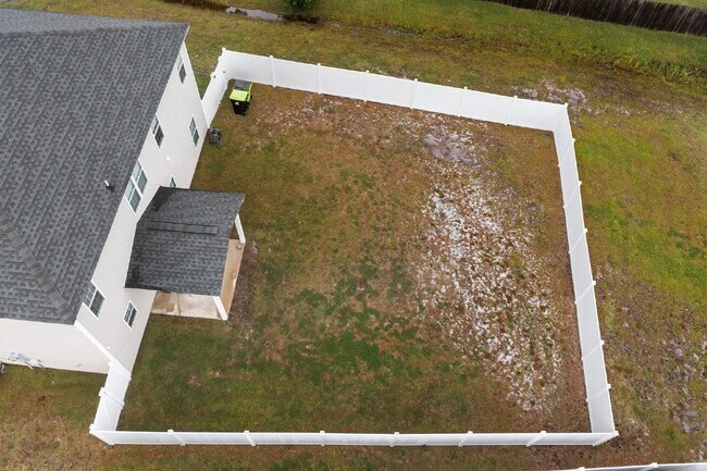 Building Photo - 304 Little Egret Ln