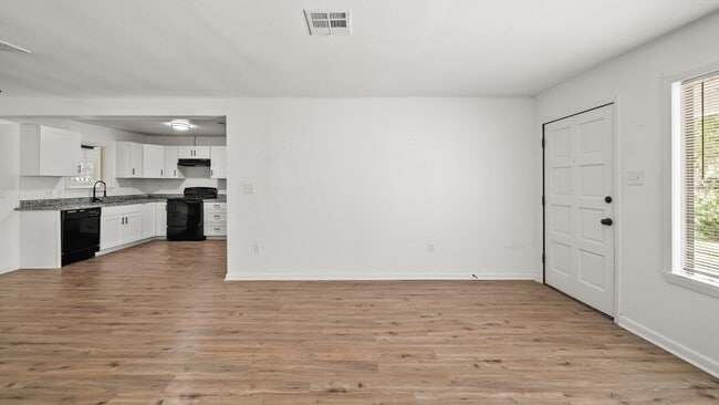 Building Photo - 8327 Bonner Dr