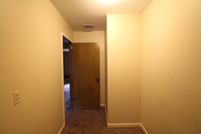 Building Photo - 316 Clemson Dr