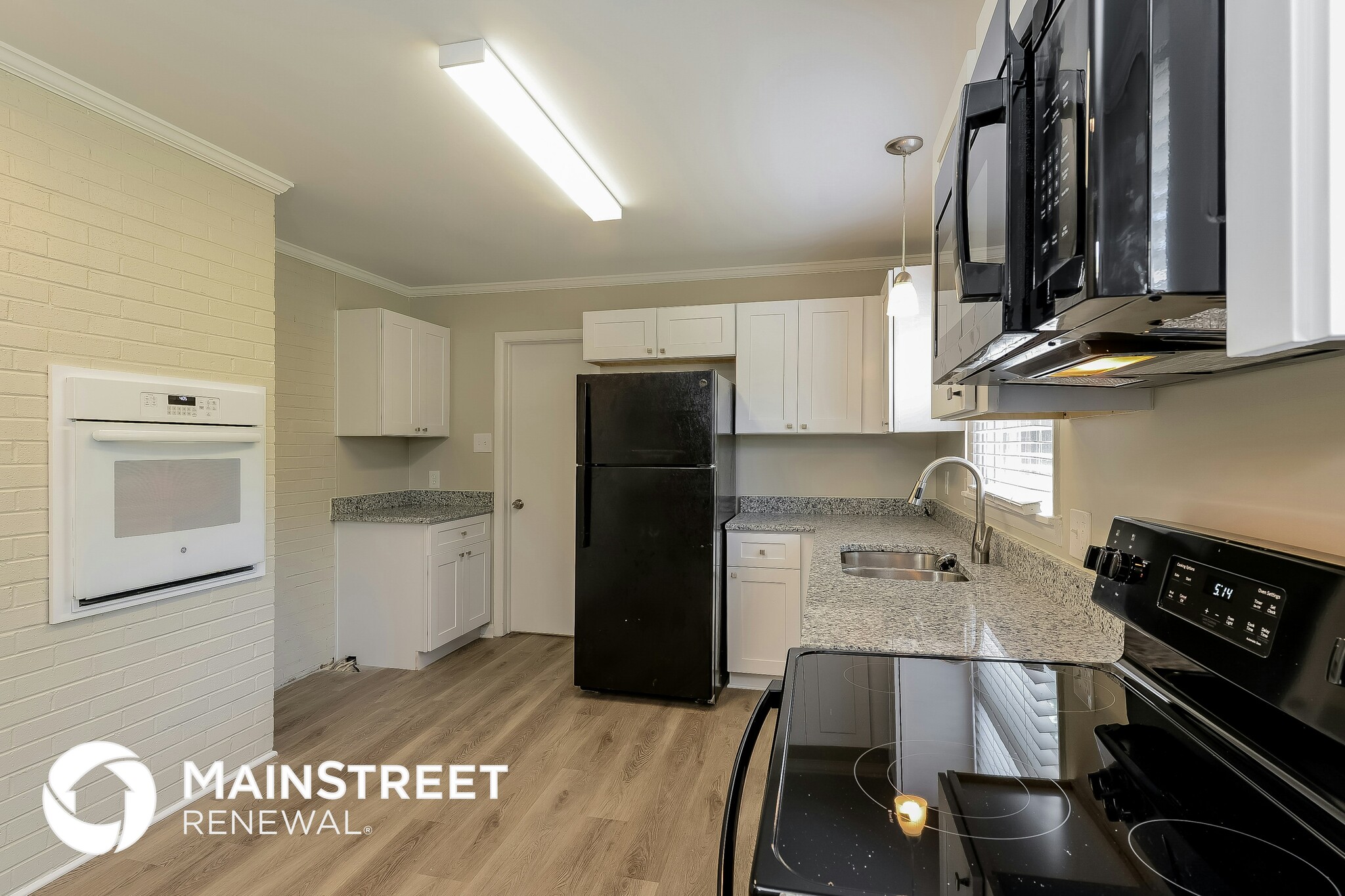 Building Photo - 2940 Wesleyan Ln