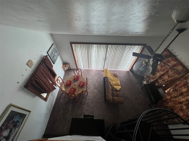 Building Photo - 8141 Glenbrook Dr