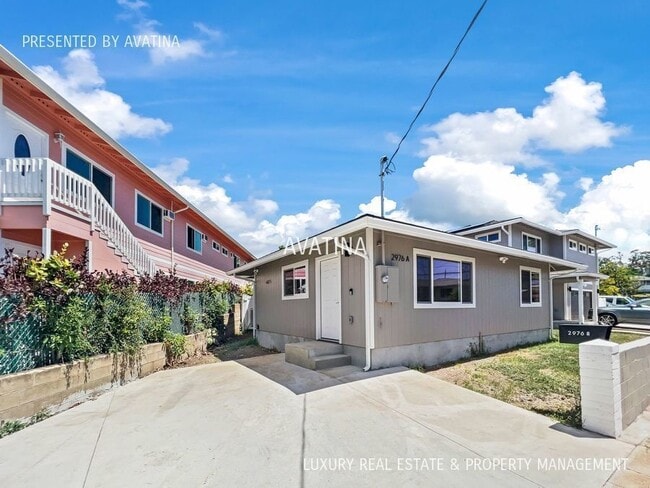 Building Photo - 2976 Kamakini St