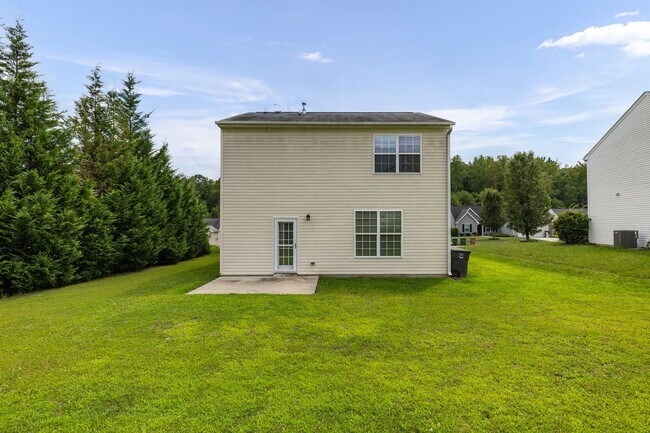 Building Photo - 3804 Raintree Dr
