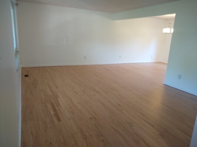 Front Room - 9280 Tennyson St