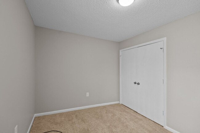 Building Photo - Cute Remodeled home in Cul-de-sac