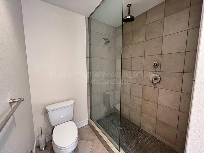 Building Photo - 2403 Bryant St