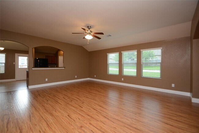 Building Photo - 12567 Canyon Falls Boulevard