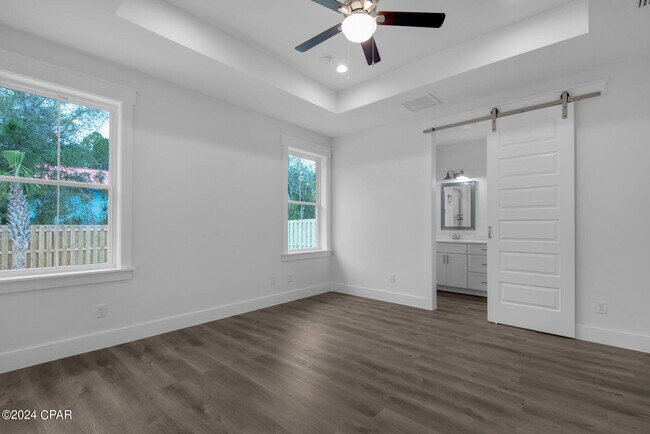Building Photo - 8432 Warner Pl