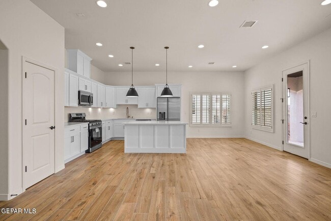 Building Photo - 14941 Concept Ct