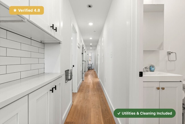 Building Photo - Furnished Private Bedroom with Private Bath in East Boston!