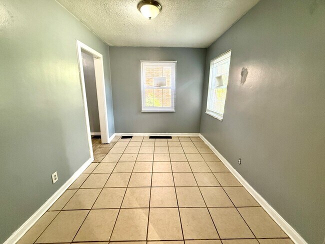 Building Photo - 1406 Kipling Dr