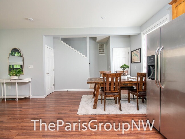 Building Photo - Wonderful 2012 Renton 3BR * Backs To Greenbelt