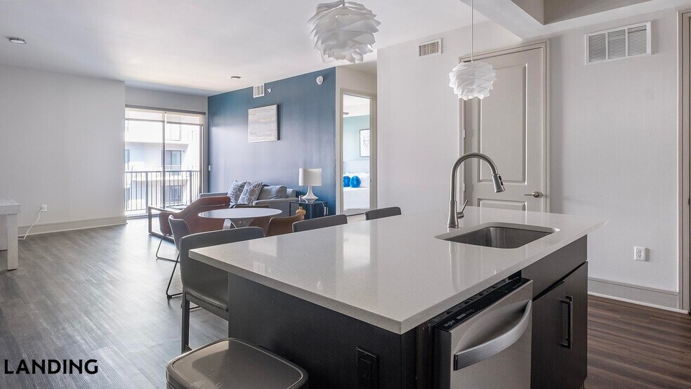 Building Photo - 1414 Wood Hollow Dr