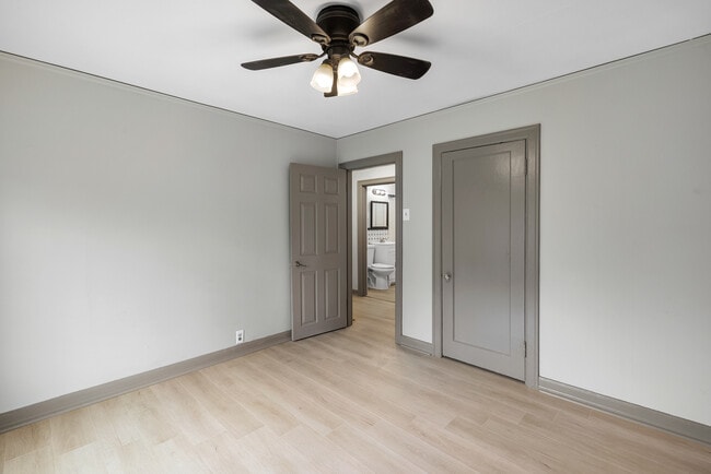 Building Photo - 5737 SE Harold St