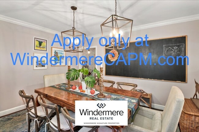 Building Photo - Stunning 5 Bed/3 Bath Home in Highly Desirable Fab Forties of East Sacramento!