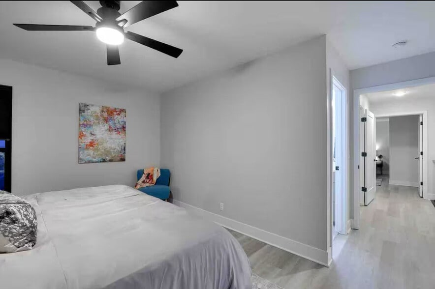 Bedroom 2 - 1013 Park Ave