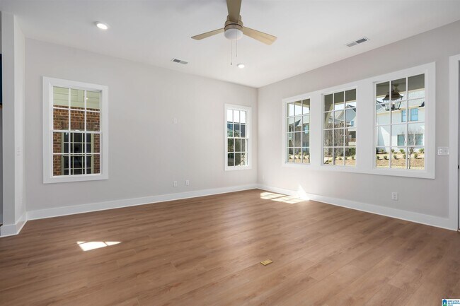 Building Photo - 4768 Silas Ave