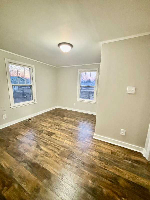 Building Photo - 313 Dingler Ave