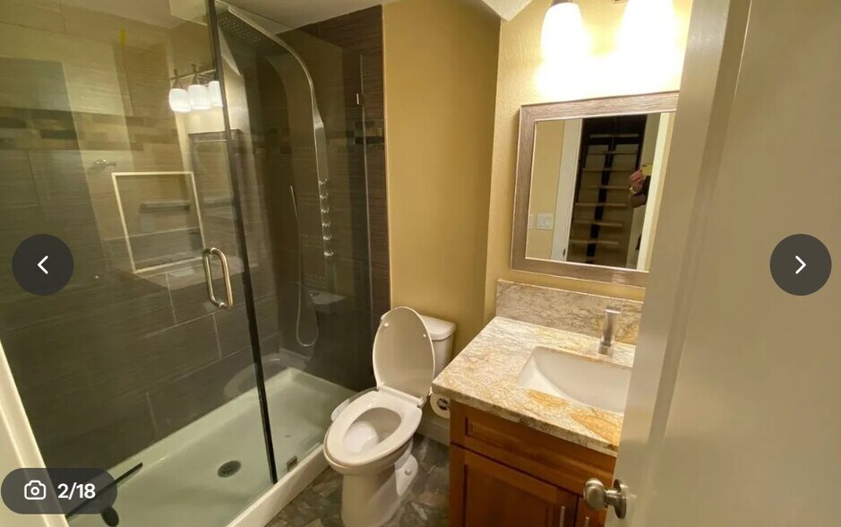 Building Photo - 1439 Ski Run Blvd