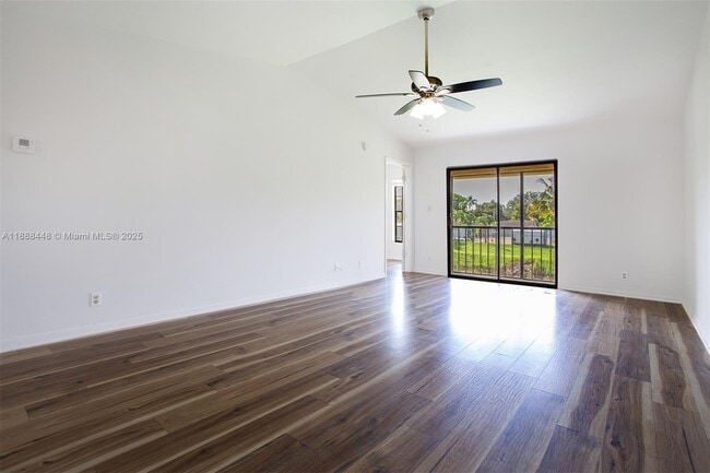 Building Photo - 9431 Boca Cove Cir