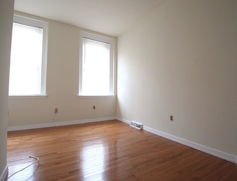 Separate Bedroom - 2320 Catharine St