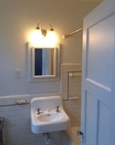 Bathroom - Bedford Apartments