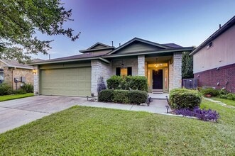 Building Photo - 504 Woodsorrel Way