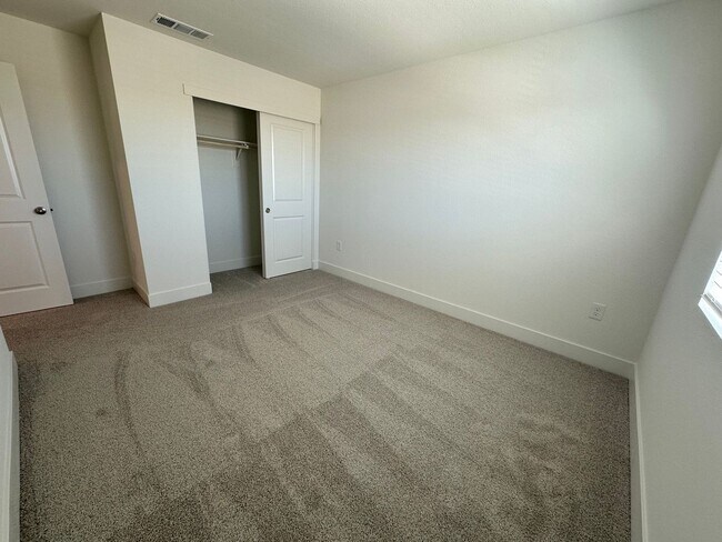 Building Photo - 7820 Rivermeadow Wy
