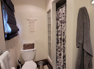 First floor bathroom with shower - 1121 6th St S