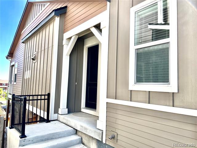 Building Photo - 8962 Red Bud St