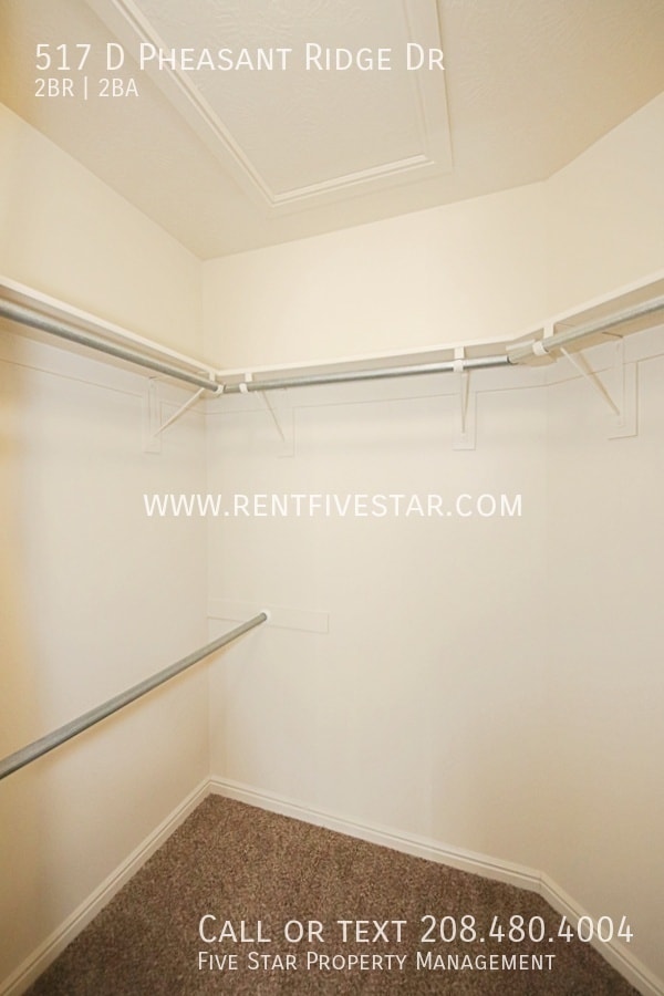 Building Photo - 517 Pheasant Ridge Dr