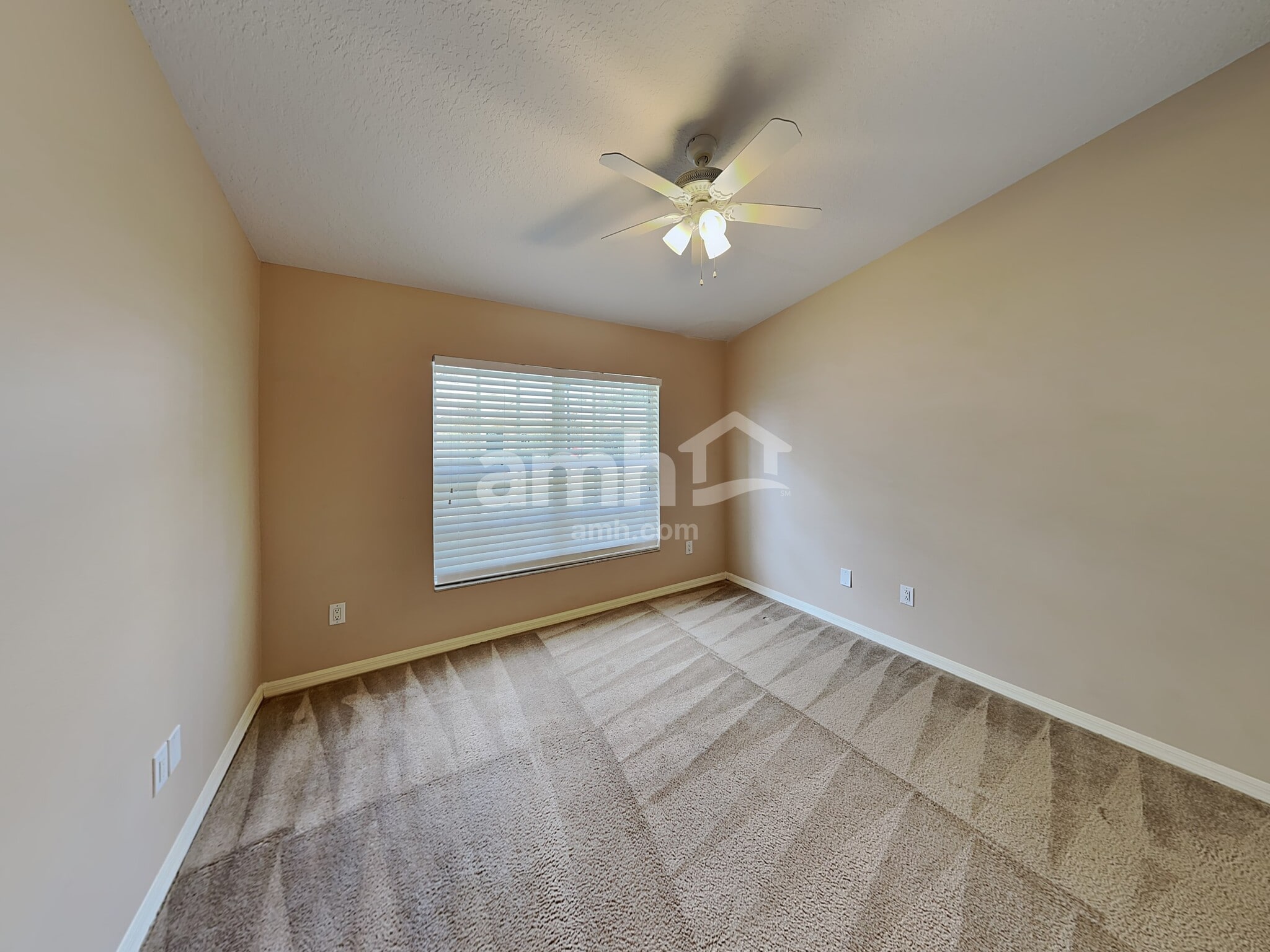 Building Photo - 7114 Colonial Lake Dr