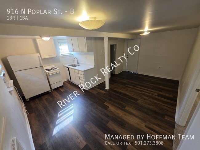 Building Photo - 916 N Poplar St