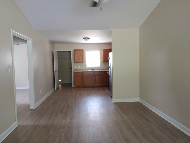 Building Photo - 421 Belgrade-Swansboro Rd